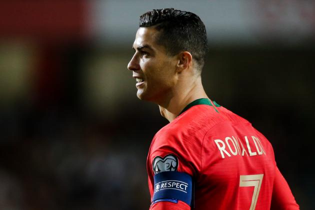 LISBON, PORTUGAL - MARCH 25: Cristiano Ronaldo of Portugal during the EURO Qualifier match between Portugal v Serbia at the Estádio da Luz on March 25, 2019 in Lisbon Portugal (Photo by Erwin Spek/Soccrates/Getty Images)