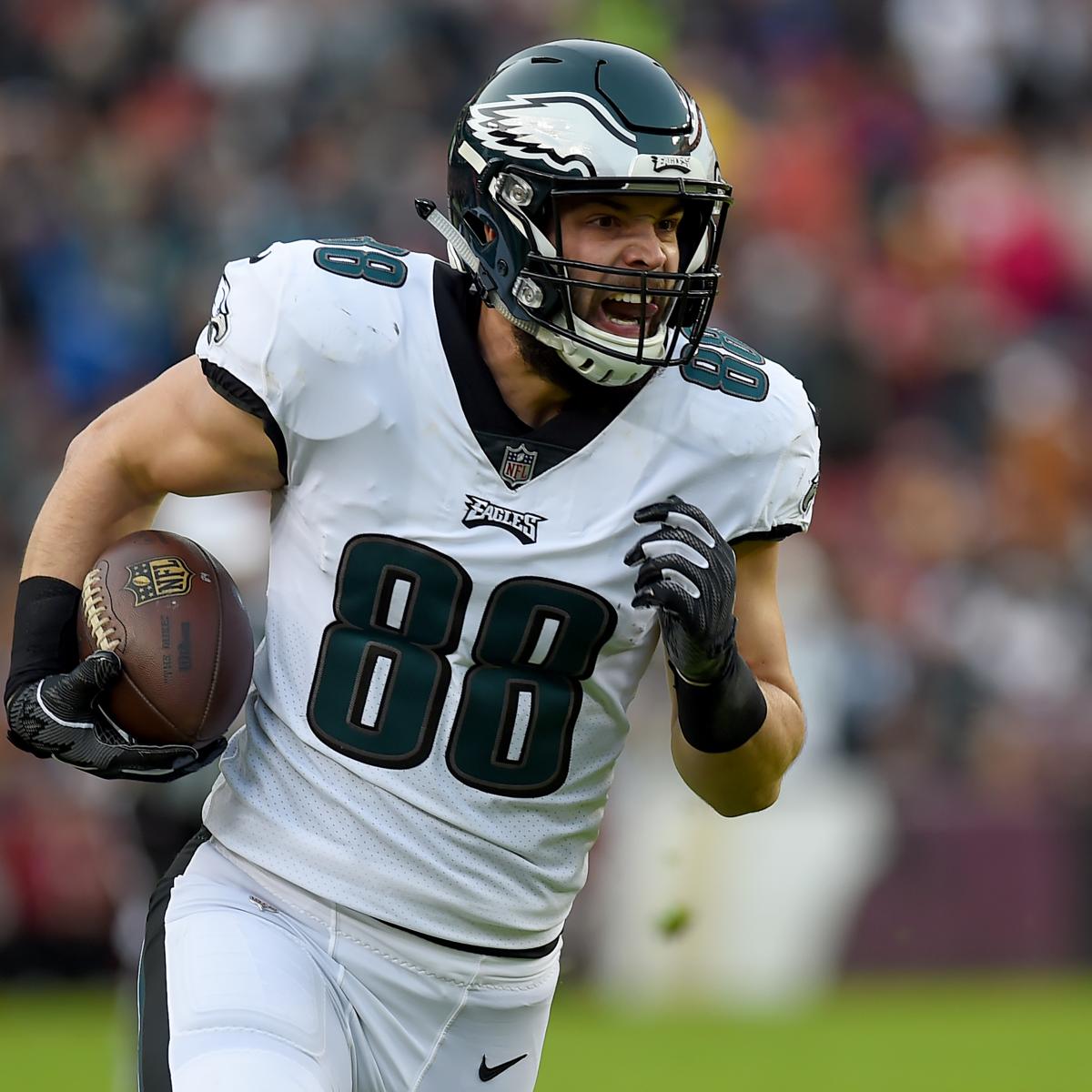 Eagles Move Up In Second Round For TE Dallas Goedert