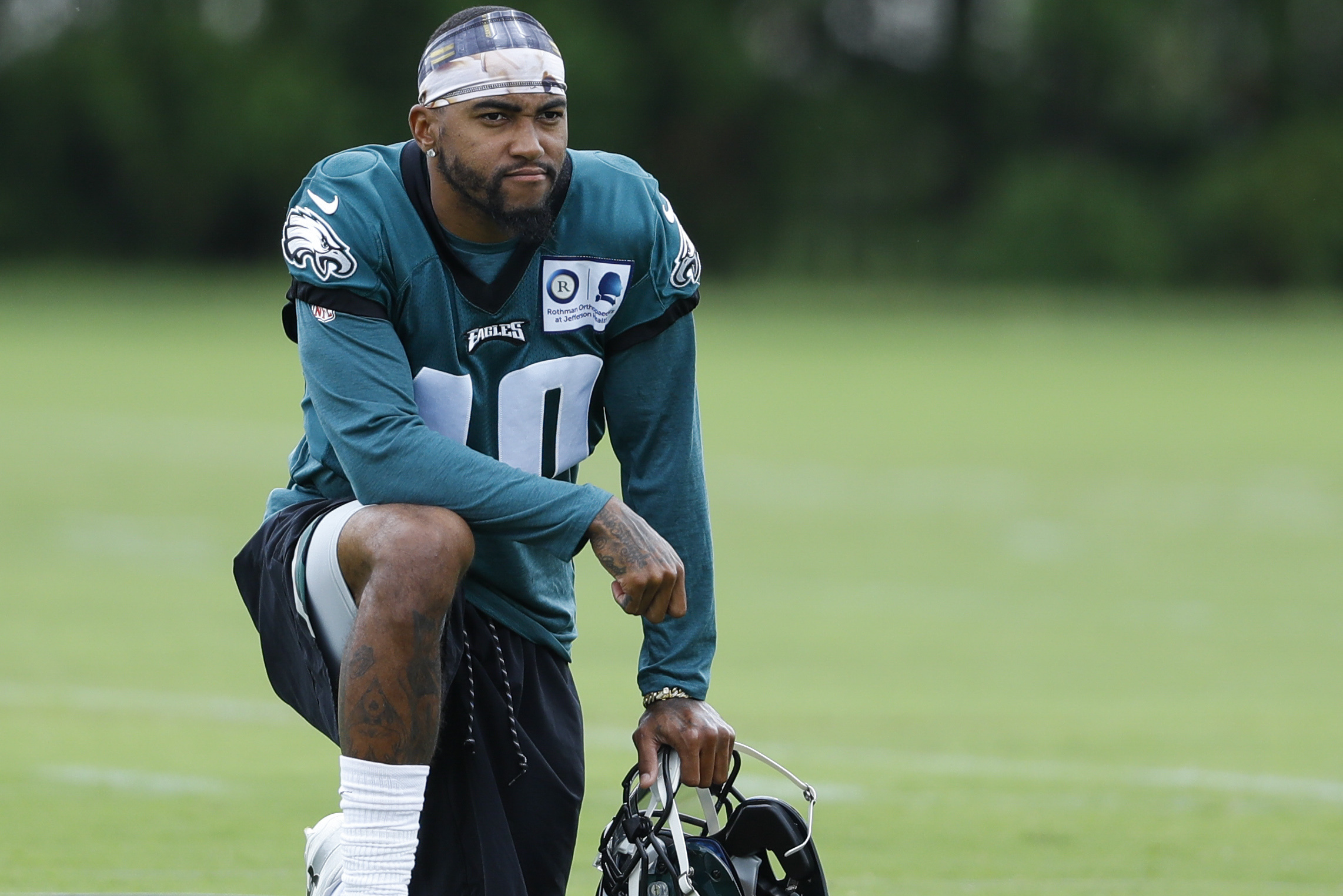 Philadelphia Eagles WR DeSean Jackson suffers broken finger in practice 