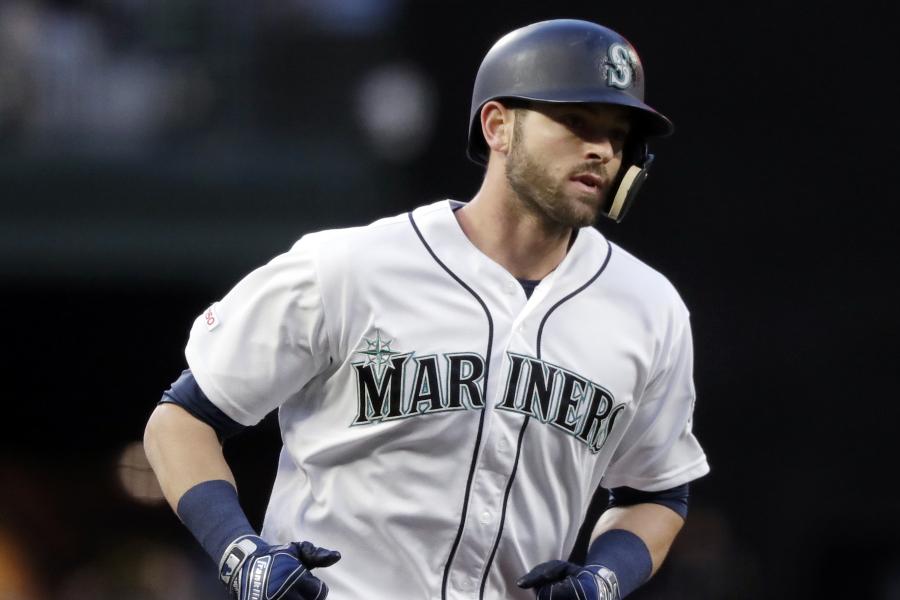 Mariners' Haniger on IL after testicular contusion
