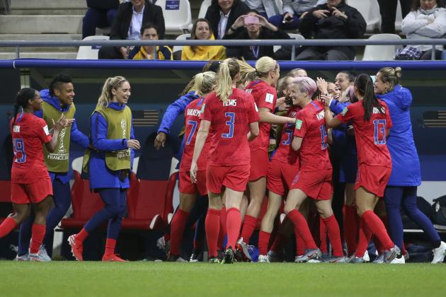 REIMS, FRANCE - JUNE 11: Megan Rapinoe of USA and teammates celebrate a goal during the 2019 FIFA Women's World Cup France group F match between USA and Thailand at Stade Auguste Delaune on June 11, 2019 in Reims, France. (Photo by Jean Catuffe/Getty Images)