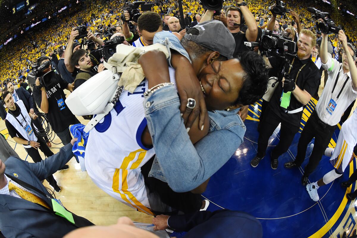 Video kevin durant s mom wanda speaks on son s injury on good morning