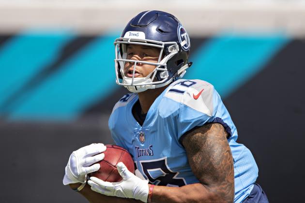JACKSONVILLE, FL - SEPTEMBER 23:  Rishard Matthews #18 of the Tennessee Titans warms up before a game against the Jacksonville Jaguars at TIAA Bank Field on September 23, 2018 in Jacksonville, Florida.  The Titans defeated the Jaguars 9-6.  (Photo by Wesley Hitt/Getty Images)