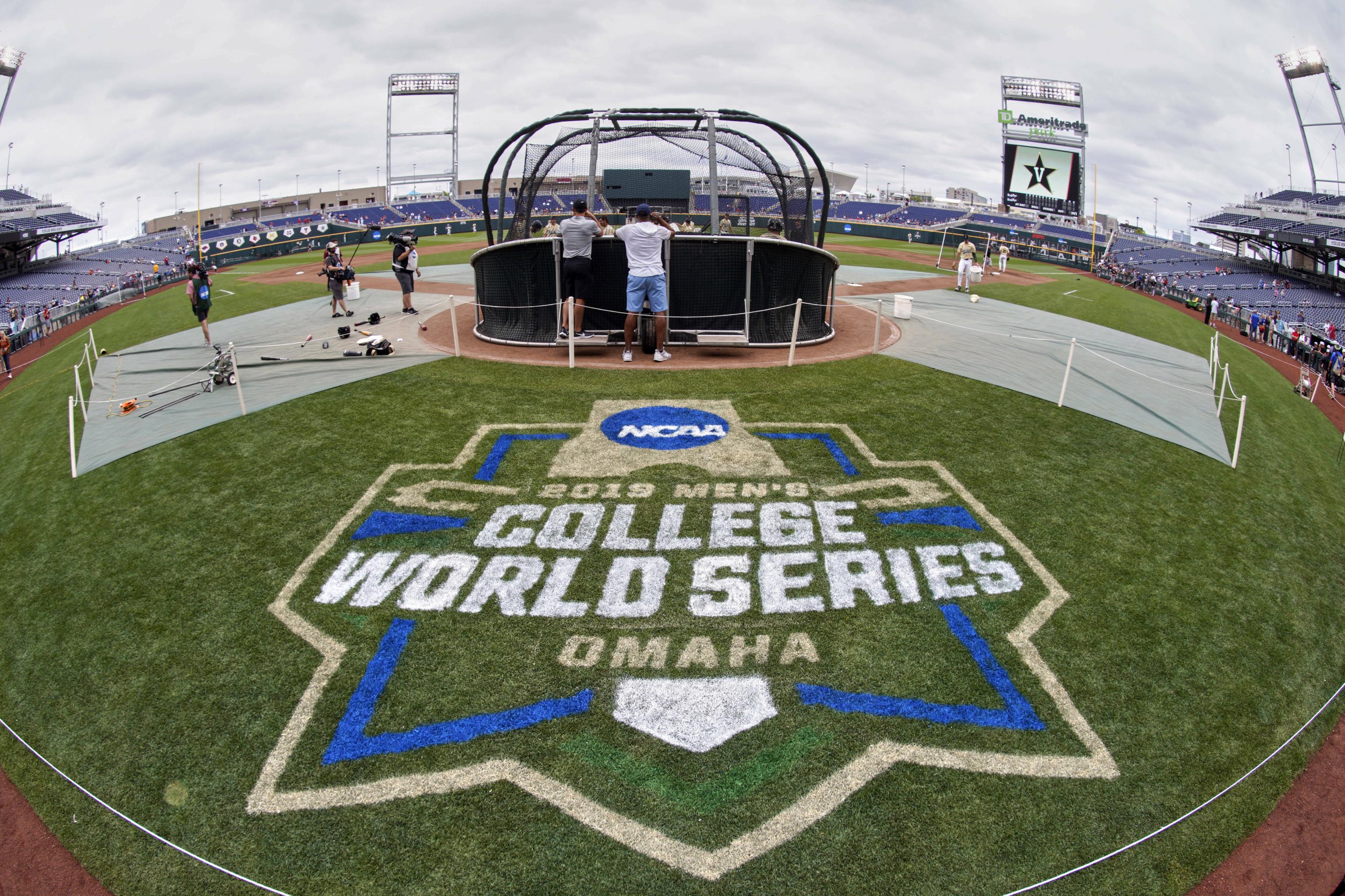 College World Series: UCLA, Vanderbilt among Omaha favorites