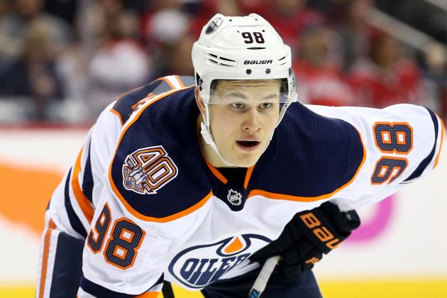 WASHINGTON, DC - NOVEMBER 05: Jesse Puljujarvi #98 of the Edmonton Oilers looks on during the third period against the Washington Capitals at Capital One Arena on November 5, 2018 in Washington, DC. (Photo by Will Newton/Getty Images)