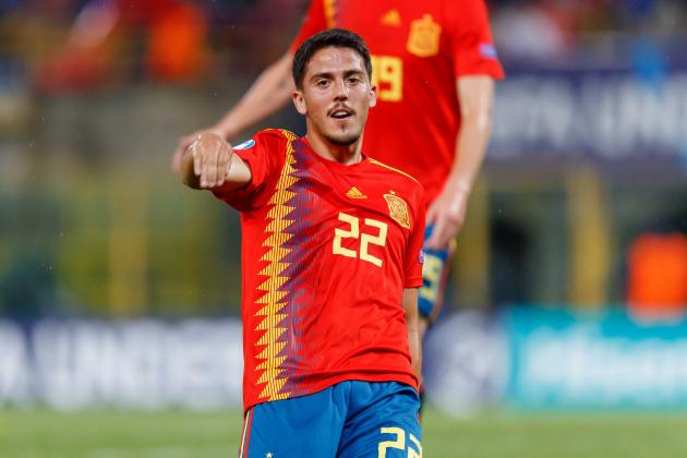 BOLOGNA, ITALY - JUNE 22: Pablo Fornals of Spain celebrates after scoring his team's first goal during the 2019 UEFA U-21 Group A match between Spain and Poland at Renato Dall'Ara Stadium on June 22, 2019 in Bologna, Italy. (Photo by TF-Images/Getty Images)