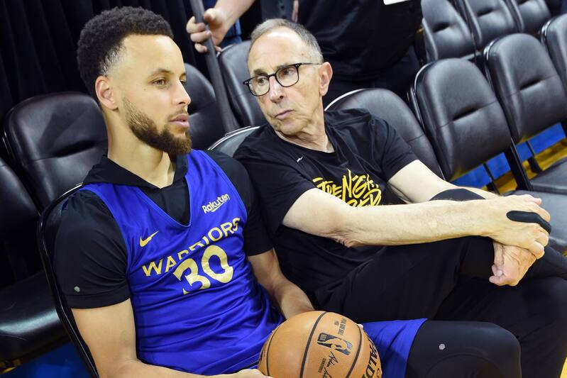 Lakers Rumors La Gets Permission To Interview Warriors Ron Adams