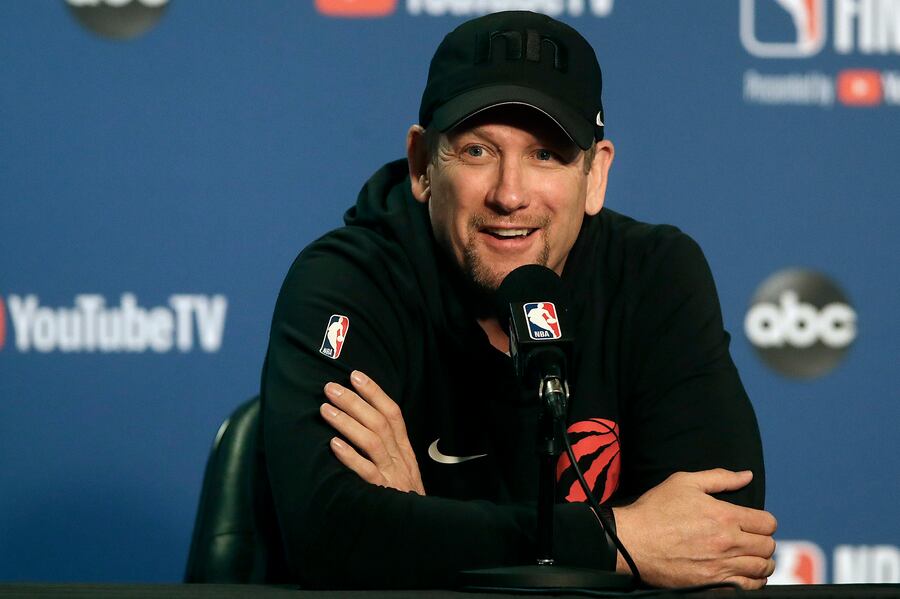 Watch Raptors Nick Nurse Join The Arkells On Stage Play Guitar