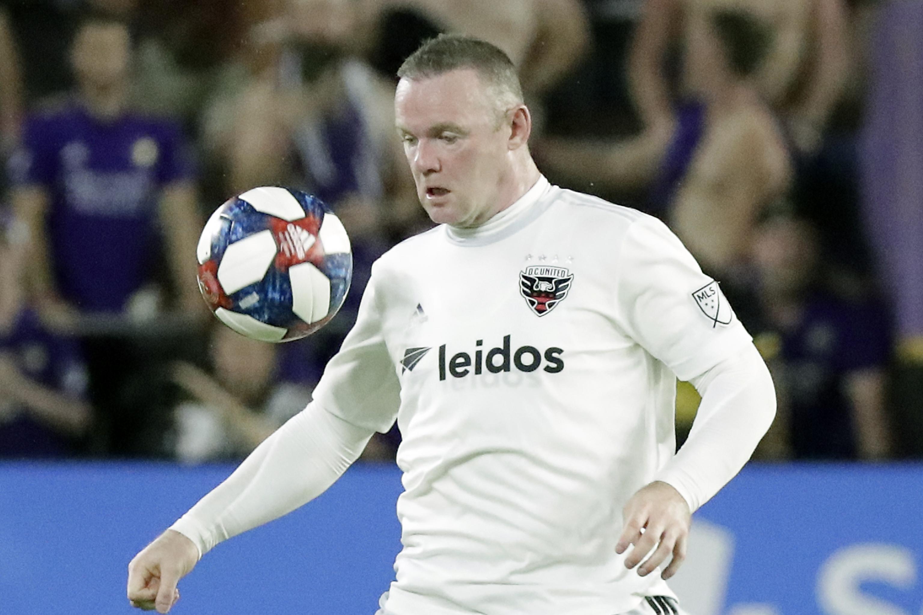 Video D C United S Wayne Rooney Scores Stunning Goal From Beyond Midfield Bleacher Report Latest News Videos And Highlights