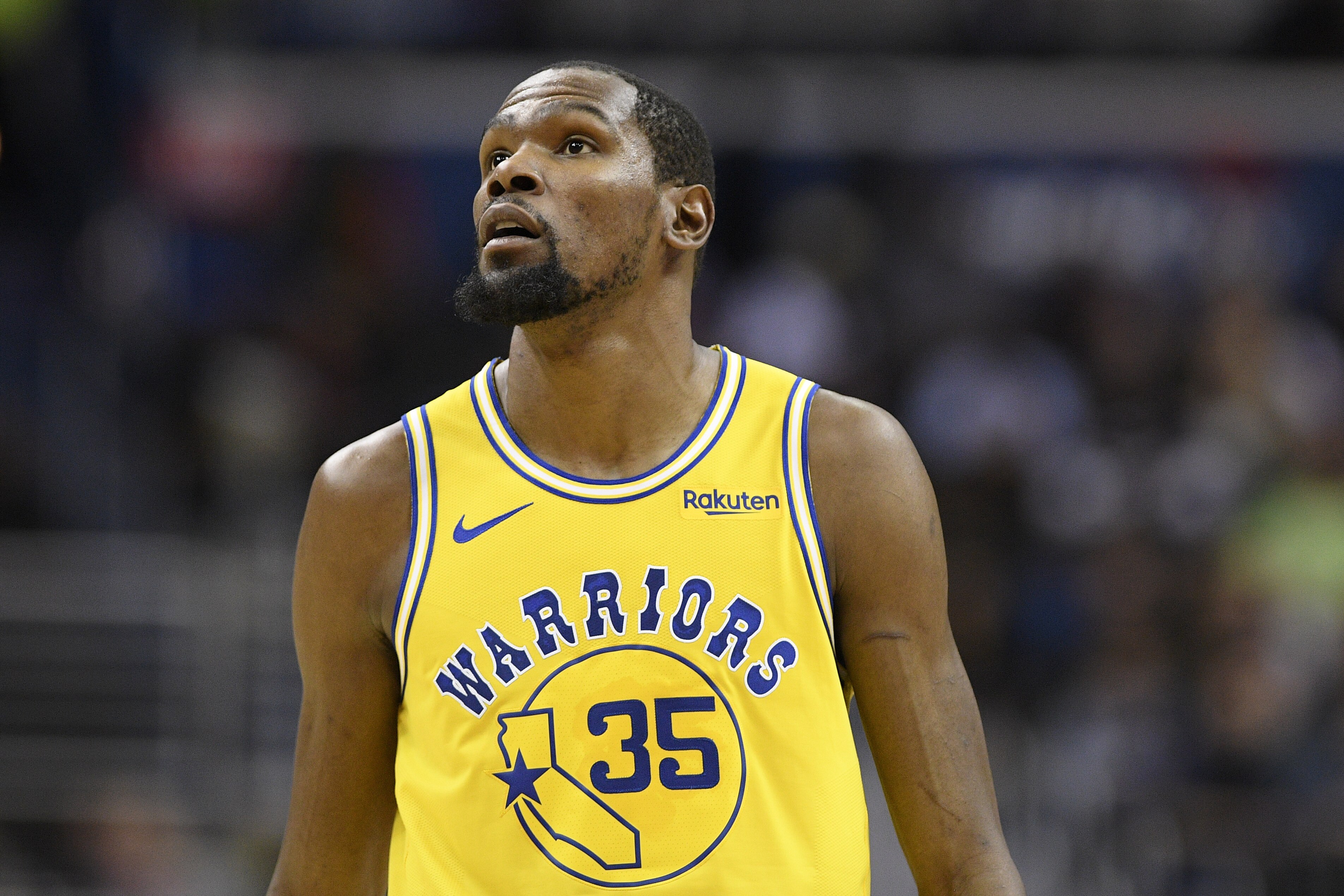 Golden State Warriors forward Kevin Durant (35) stands on the court during the second half of an NBA basketball game against the Washington Wizards, Thursday, Jan. 24, 2019, in Washington. The Warriors won 126-118. (AP Photo/Nick Wass)