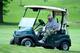 DES MOINES, IOWA - JUNI 01: John Daly controleert zijn scorecard terwijl hij in zijn wagen op het vijfde hole zit tijdens de tweede ronde van de Principal Charity Classic in de Wakonda Club op 1 juni 2019 in Des Moines, Iowa. (Foto door Steve Dykes / Getty Images)