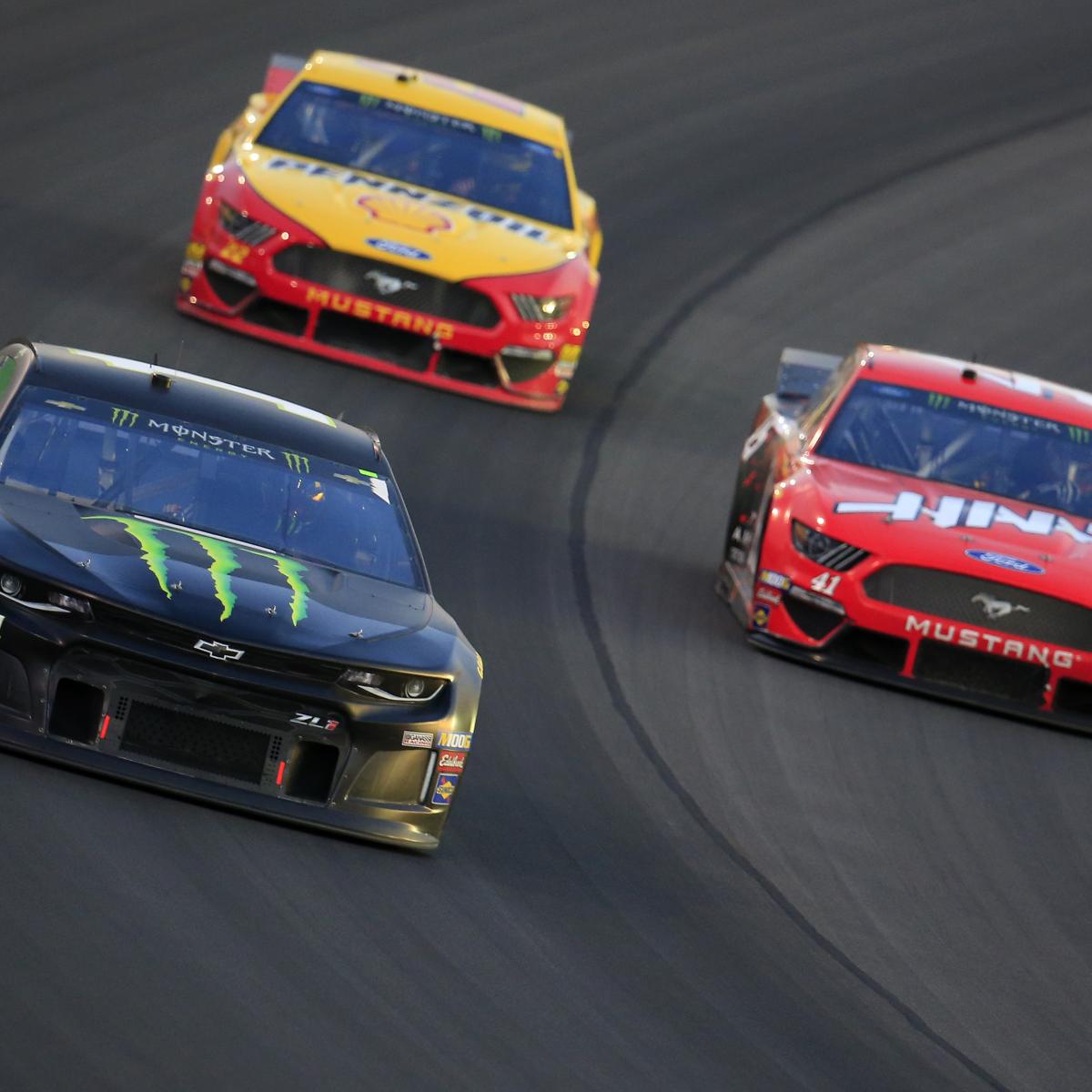 Kurt Busch Holds off Brother Kyle for NASCAR at Kentucky ...