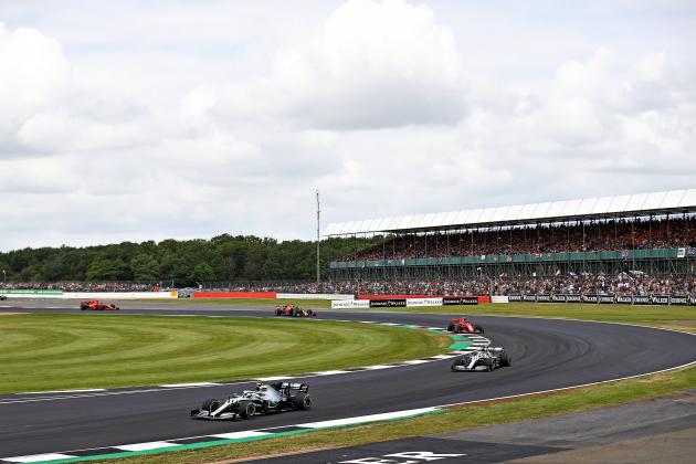 NORTHAMPTON, ENGLAND - JULY 14: Valtteri Bottas driving the (77) Mercedes AMG Petronas F1 Team Mercedes W10 leads Lewis Hamilton of Great Britain driving the (44) Mercedes AMG Petronas F1 Team Mercedes W10 on track during the F1 Grand Prix of Great Britain at Silverstone on July 14, 2019 in Northampton, England. (Photo by Bryn Lennon/Getty Images)