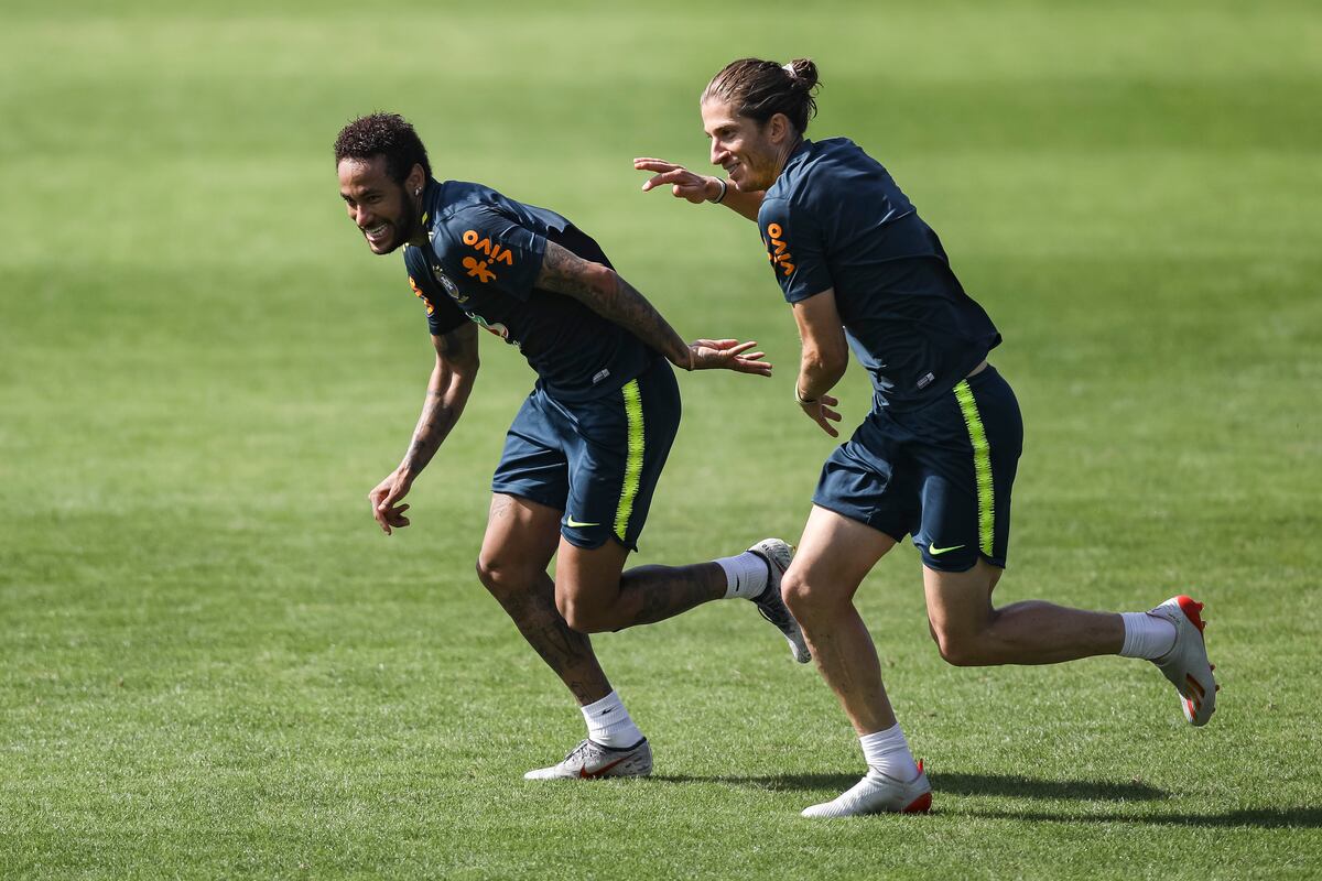 Filipe Luis Hopes Neymar Rejoins Barcelona 'For the Good of Brazilian