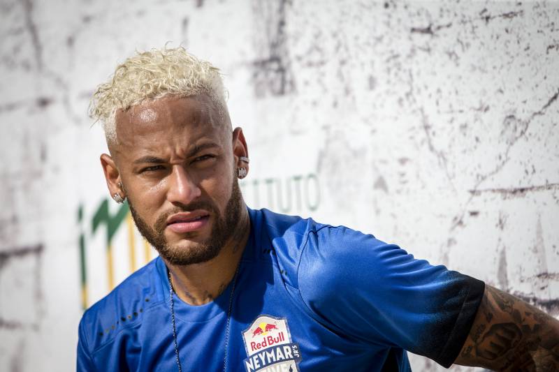 PRAIA GRANDE,  BRAZIL - JULY 13: Neymar Jr looks on at Neymar Jr's Five World Final in Praia Grande, Brazil on July 13, 2019. (Photo by Christian Pondella/Getty Images)