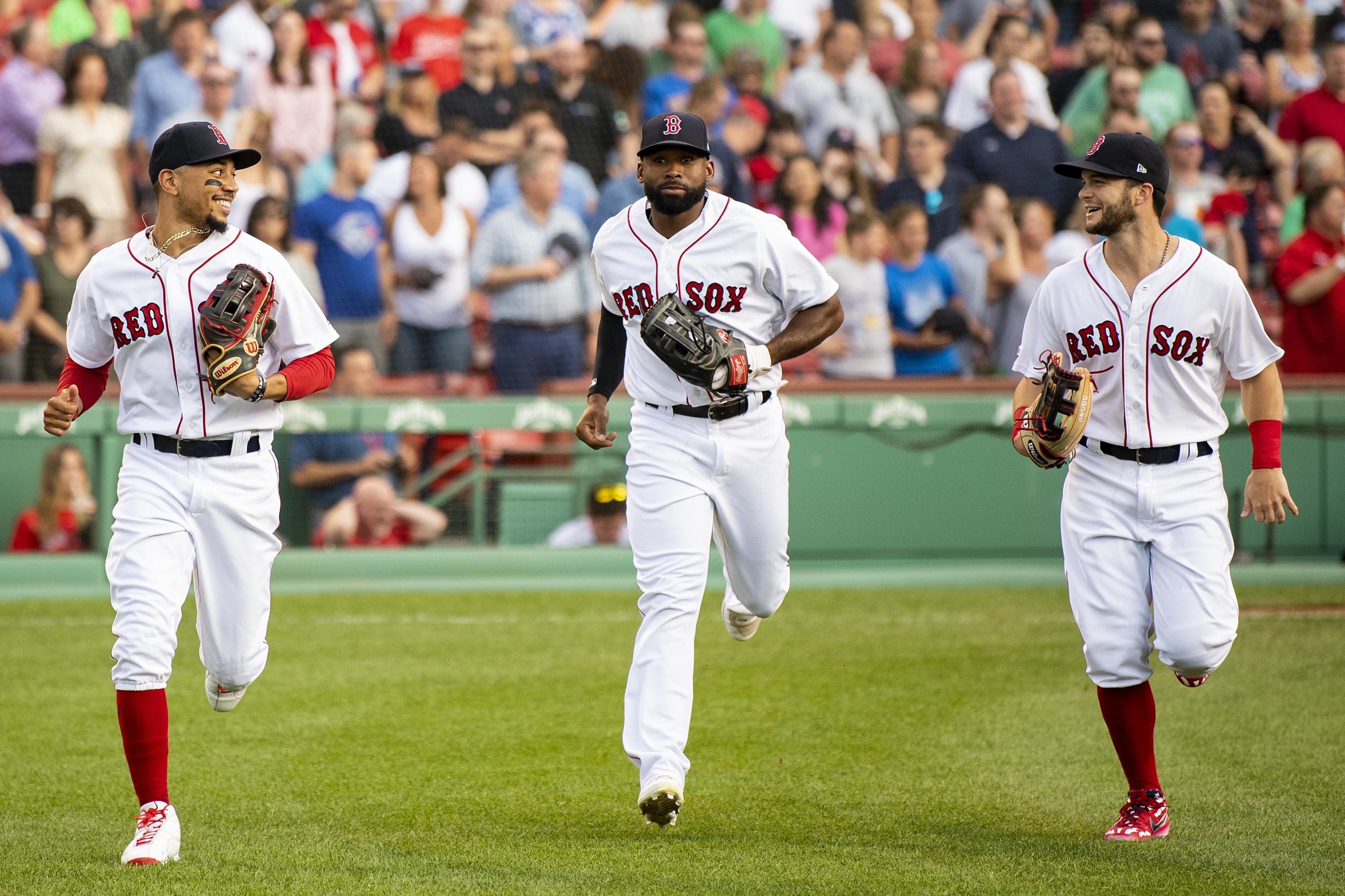 Former Red Sox outfielder Jackie Bradley Jr agrees to two-year