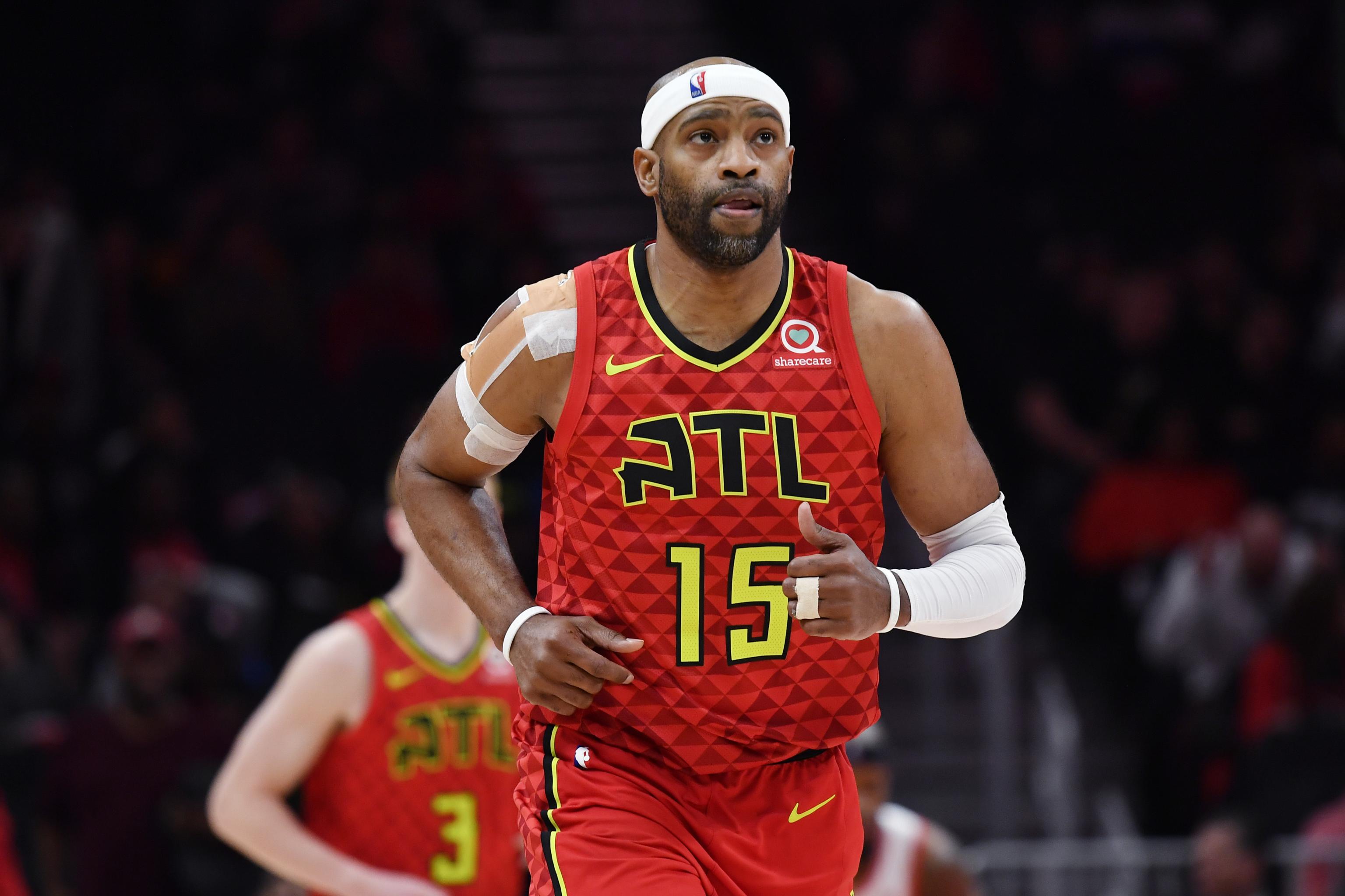 NBA Rumors: Hawks Keeping Roster Spot Open for Vince Carter to Re ...