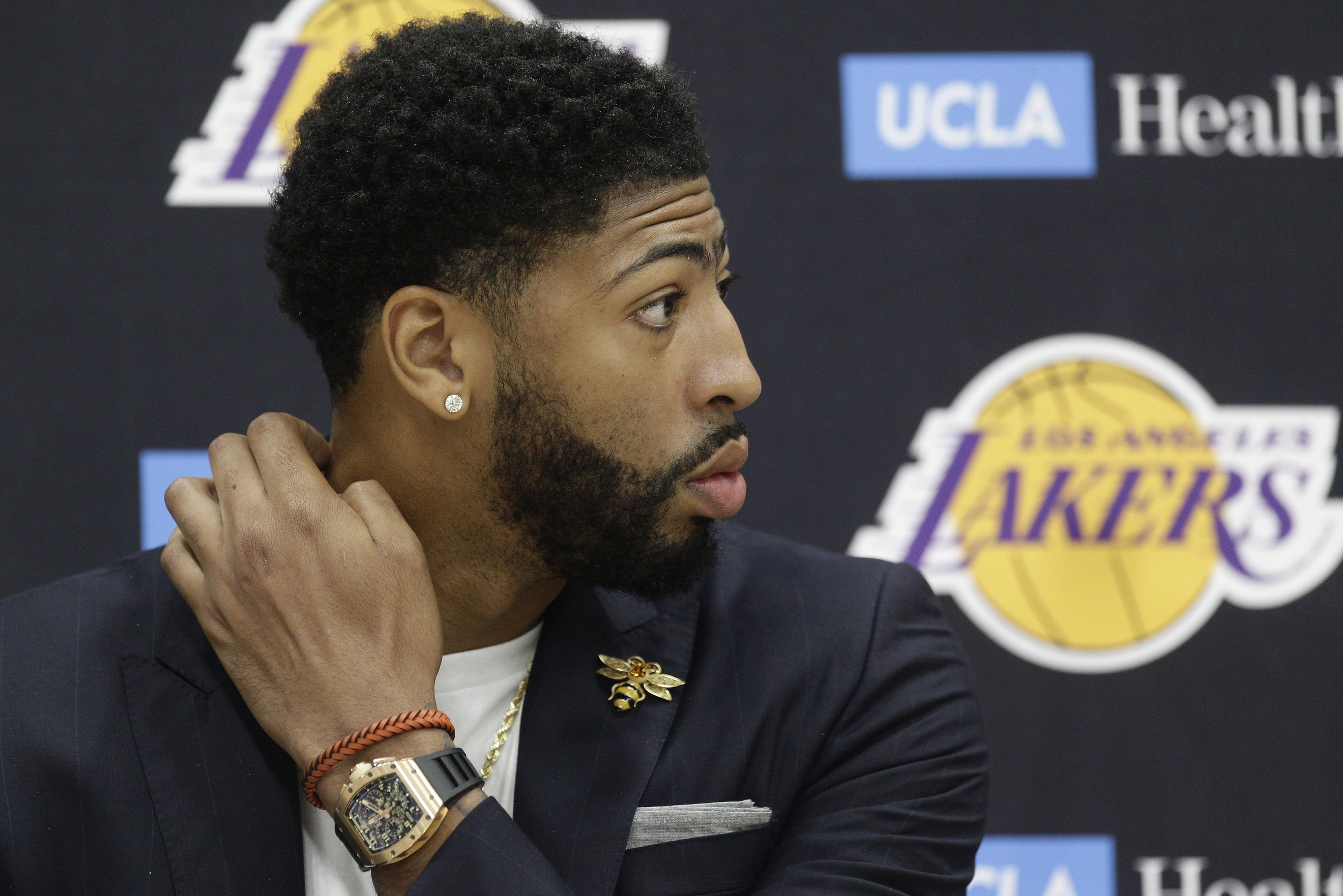 Report: Rich Paul 'Likes the Idea' of Anthony Davis to Knicks If Lakers