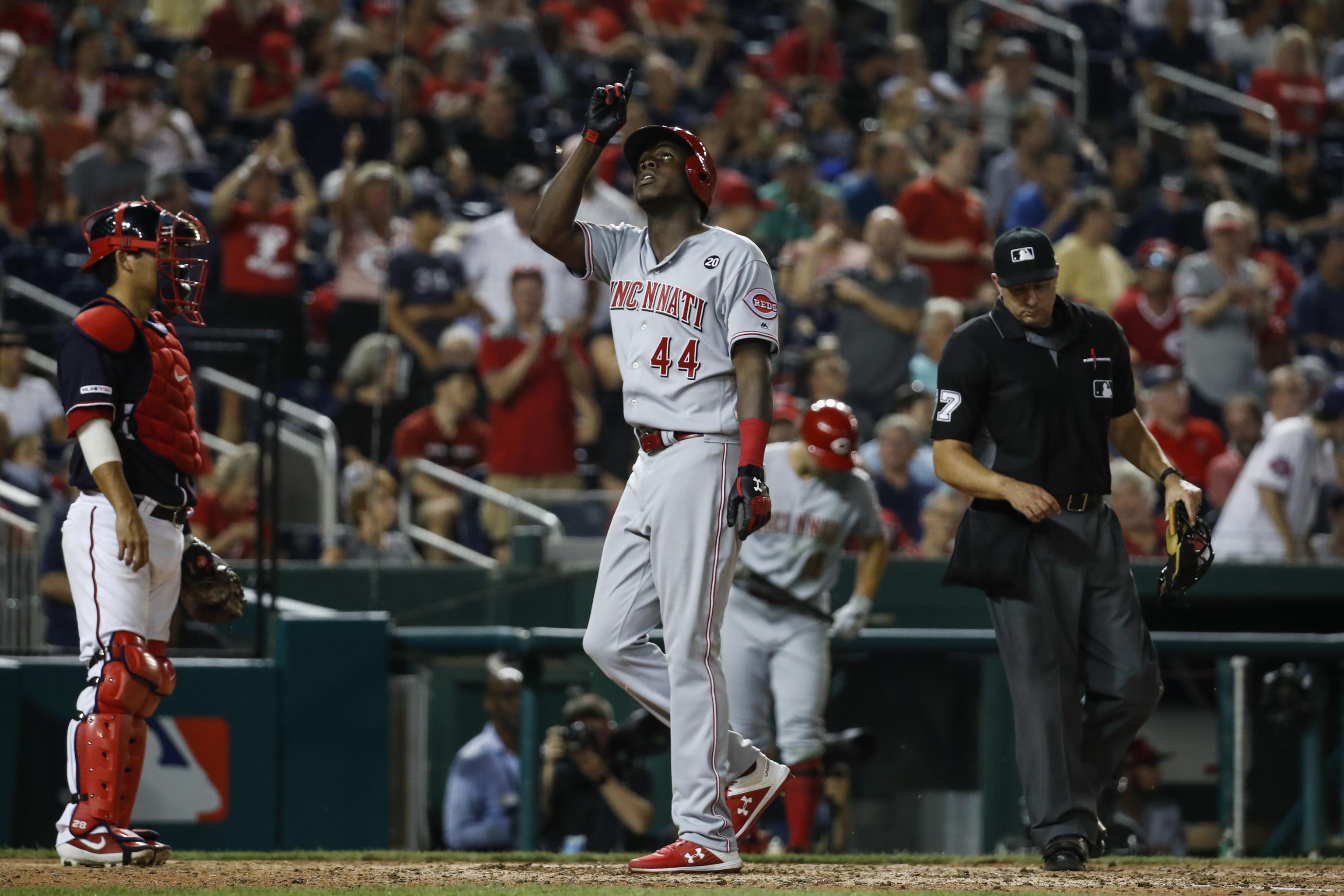 Puig's long homer helps Reds beat Braves 7-6