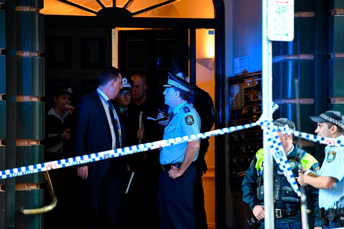 Former Bury Footballer Paul O'Shaughnessy Helps Subdue Knife Attacker in Sydney News, Scores