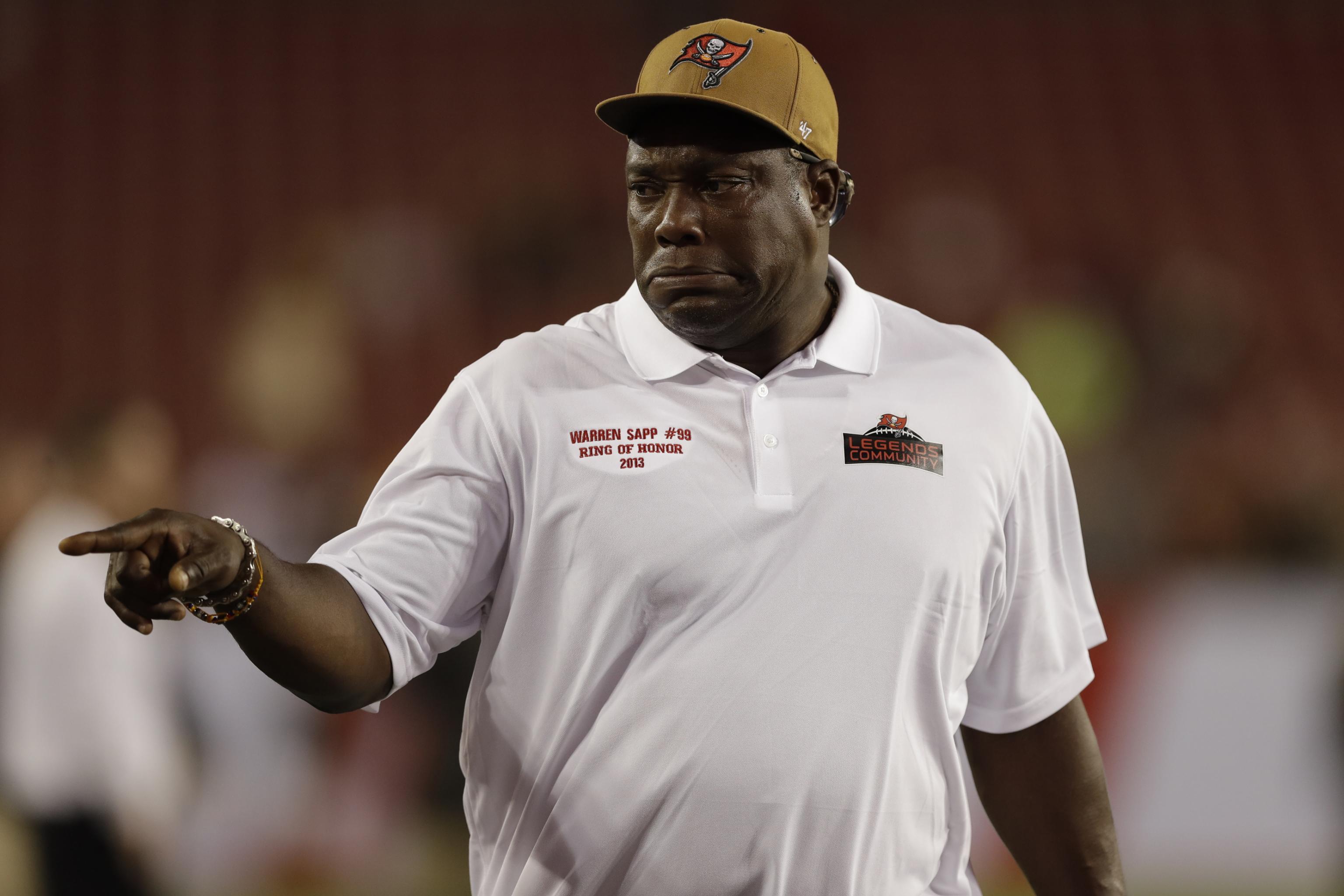 Warren Sapp to Join the Buccaneers' Ring of Honor