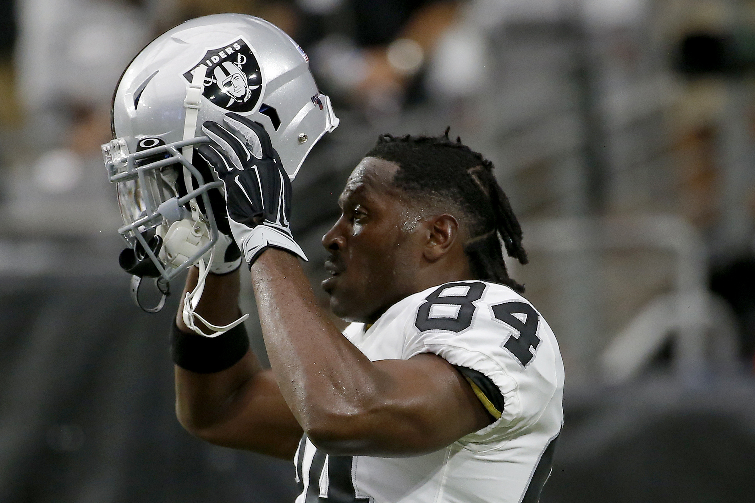 Overjoyed Antonio Brown elated to flee Raiders for Patriots – Times Herald  Online