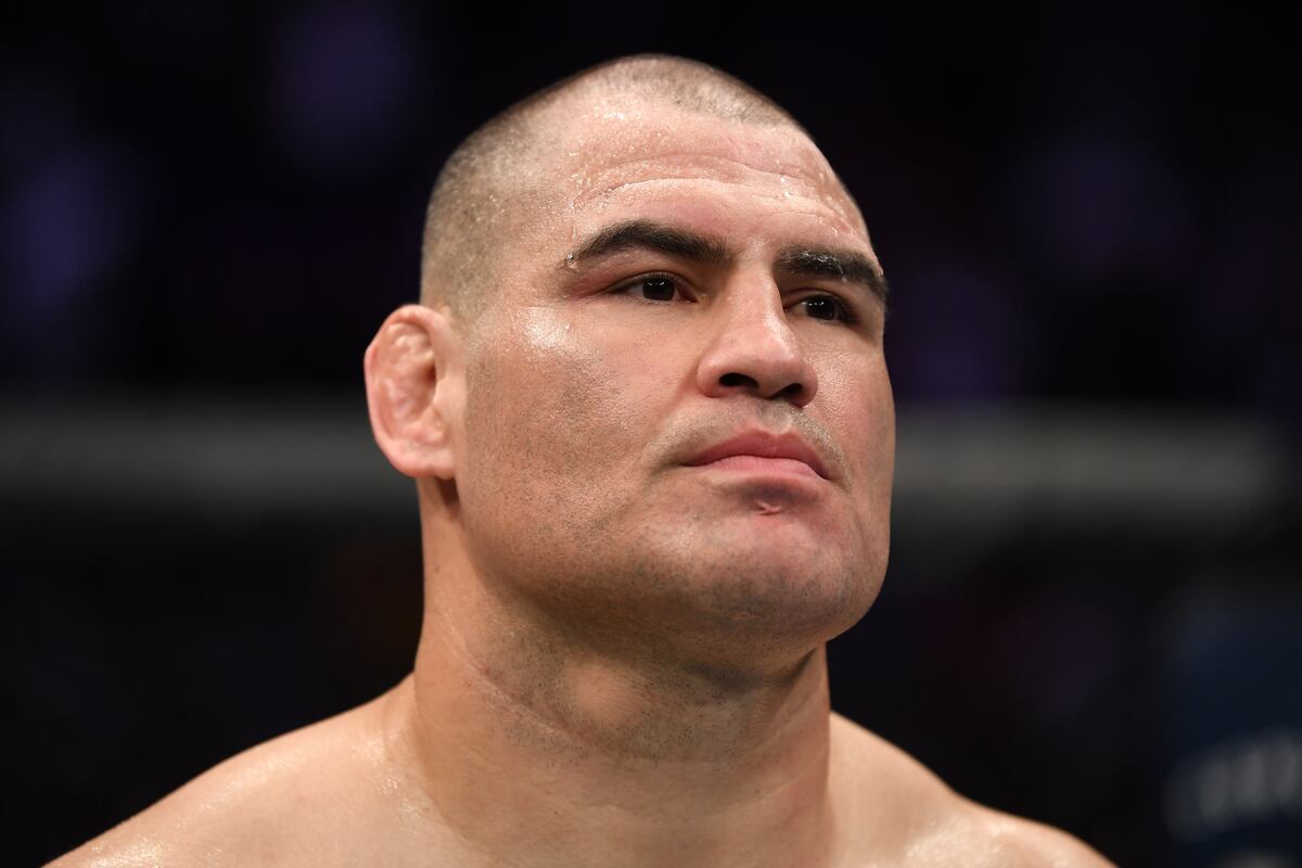 Report: UFC Legend Cain Velasquez to Meet with New Japan Pro-Wrestling Officials