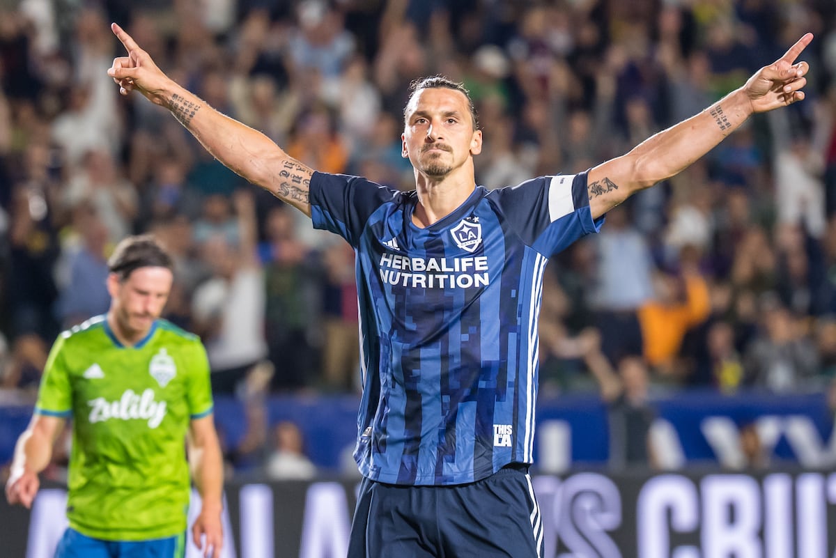 Téléchargement gratuit Images Zlatan Ibrahimovic Jokes If Manchester United Needs Me I M Here dernière par