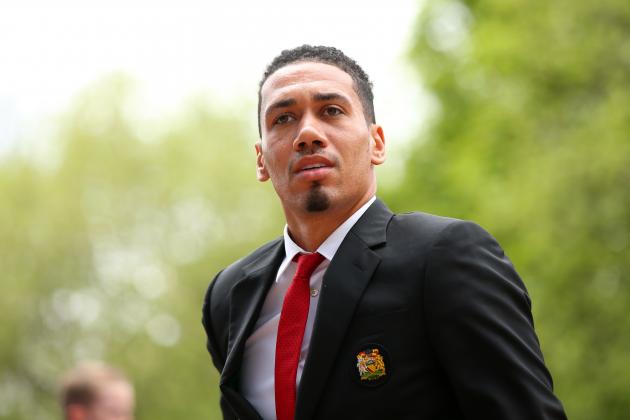 HUDDERSFIELD, ENGLAND - MAY 05: Chris Smalling of Manchester United arrives prior to the Premier League match between Huddersfield Town and Manchester United at John Smith's Stadium on May 05, 2019 in Huddersfield, United Kingdom. (Photo by Alex Livesey/Getty Images)
