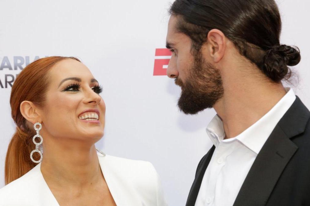 Becky Lynch-Seth Rollins faced returning couple on Raw in a non-PG