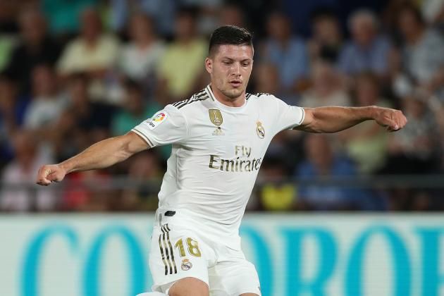 VILLAREAL, SPAIN - SEPTEMBER 01: Luka Jovic of Real Madrid CF runs with the ball during the Liga match between Villarreal CF and Real Madrid CF at Estadio de la Ceramica on September 01, 2019 in Villareal, Spain. (Photo by David Ramos/Getty Images)