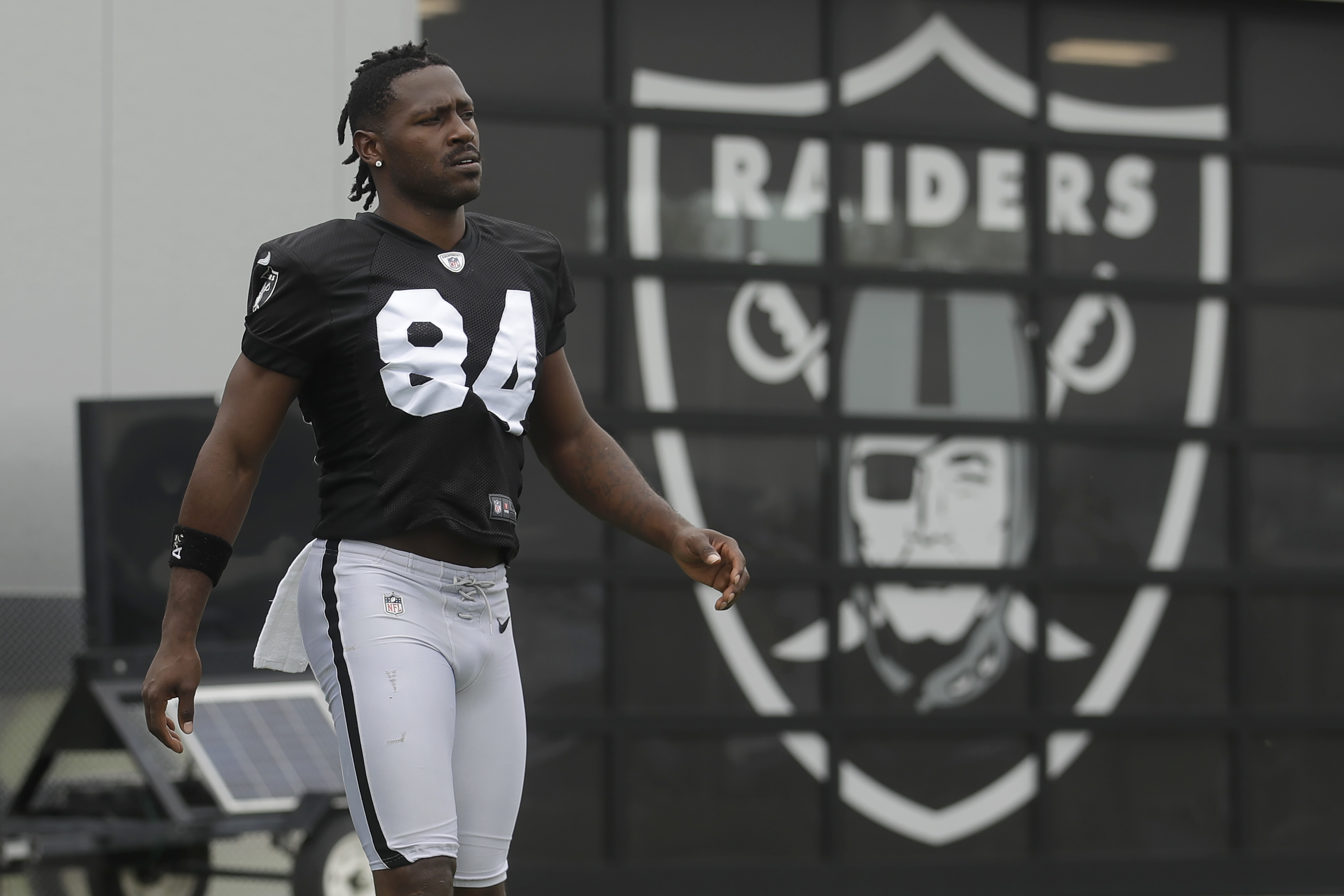 Oakland Raiders: Overreactions, legitimate concerns about Antonio Brown