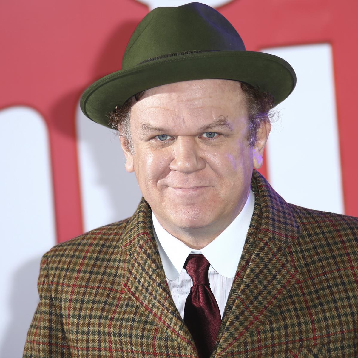 John C Reilly Reportedly Replaces Michael Shannon As Jerry Buss In Hbo Series News Scores 