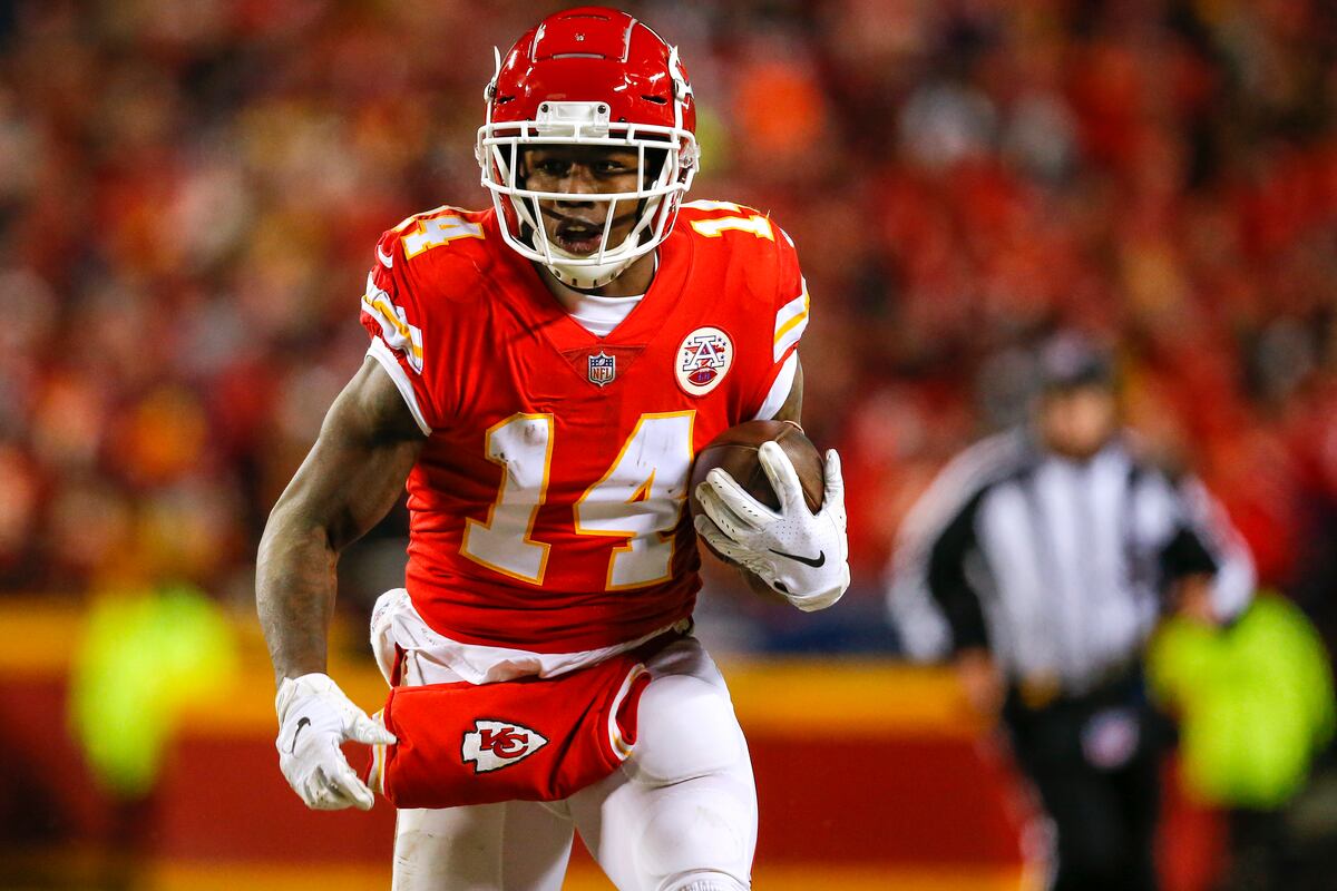 Sammy Watkins, Mecole Hardman, Chiefs Fantasy Outlook After Tyreek Hill's Injury - Bleacher Report