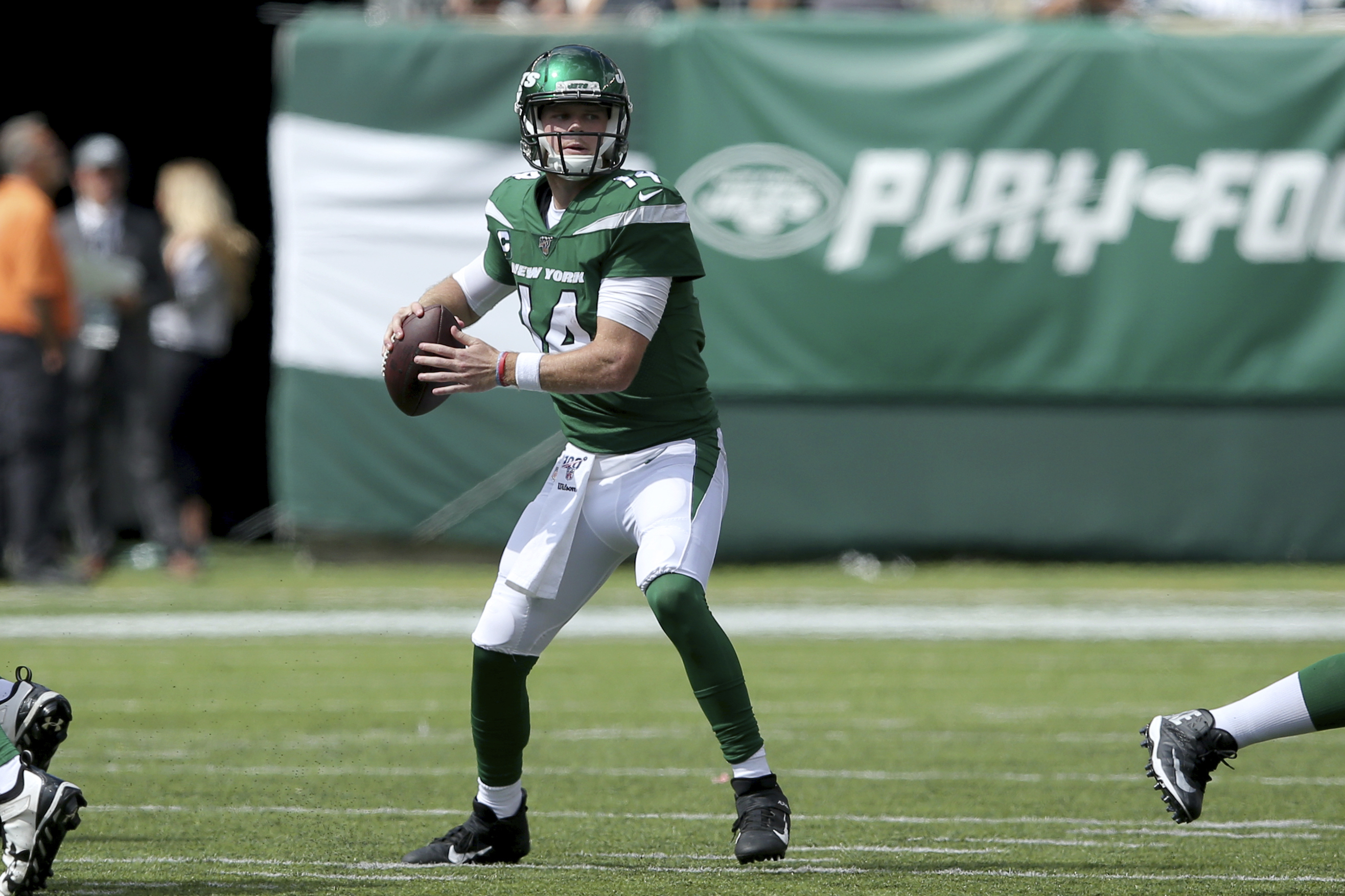 Jets' Sam Darnold Reportedly Undergoes Surgery on Thumb Injury, News,  Scores, Highlights, Stats, and Rumors