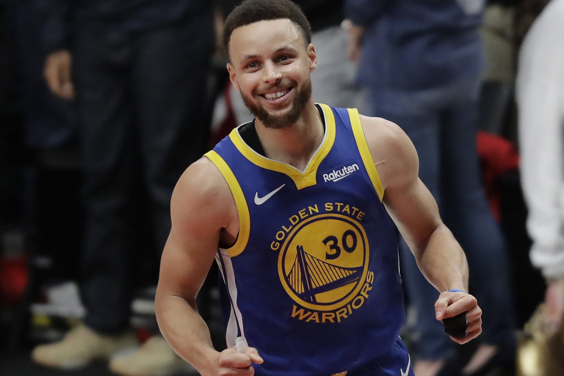 Warriors' Stephen Curry 'Definitely' Wants to Play for Team USA at 2020 Olympics