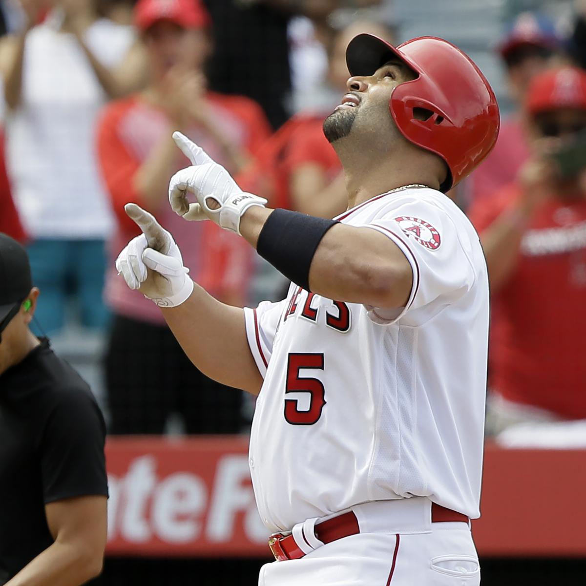 Angels' Albert Pujols losing rare status as .300 career hitter