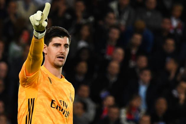 Real Madrid's Belgian goalkeeper Thibaut Courtois reacts during the UEFA Champions league Group A football match between Paris Saint-Germain and Real Madrid, at the Parc des Princes stadium, in Paris, on September 18, 2019. (Photo by MARTIN BUREAU / AFP)        (Photo credit should read MARTIN BUREAU/AFP/Getty Images)