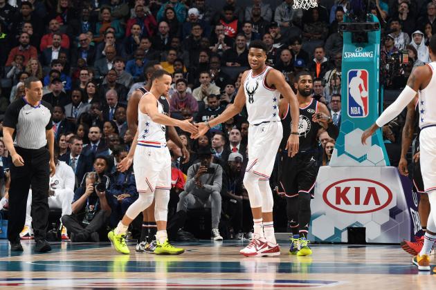 CHARLOTTE, NC - FEBRUARY 17: Stephen Curry #30 and Giannis Antetokounmpo #34 of Team Giannis high five during the game against Team LeBron during the 2019 NBA All-Star Game on February 17, 2019 at the Spectrum Center in Charlotte, North Carolina. NOTE TO USER: User expressly acknowledges and agrees that, by downloading and/or using this photograph, user is consenting to the terms and conditions of the Getty Images License Agreement. Mandatory Copyright Notice: Copyright 2019 NBAE (Photo by Andrew D. Bernstein/NBAE via Getty Images)