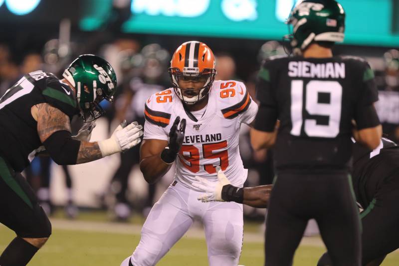 EAST RUTHERFORD, NEW JERSEY - SEPTEMBER 16: Defensive End Myles Garrett #95 of the Cleveland Browns rushes the passer against the New York Jets in the first half at MetLife Stadium on September 16, 2019 in East Rutherford, New Jersey. (Photo by Al Pereira/Getty Images).