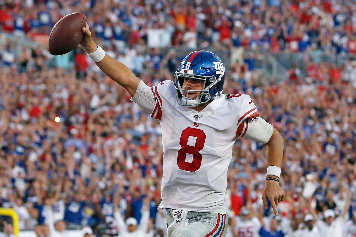 NFL Predictions Week 4: Vegas Odds, Spreads and Picks for All Games