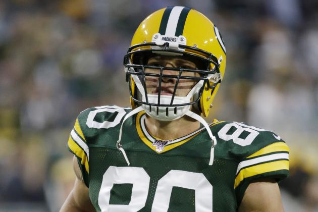 Green Bay Packers tight end Jimmy Graham warms up before the start of an NFL football game between the Green Bay Packers and Philadelphia Eagles Thursday, Sept. 26, 2019, in Green Bay, Wis. (AP Photo/Mike Roemer)