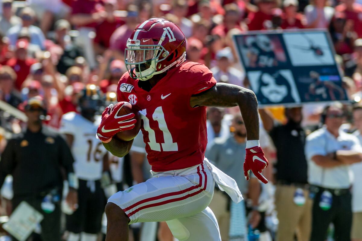 Alabama's Henry Ruggs III Returns vs. Ole Miss After Suffering Lower