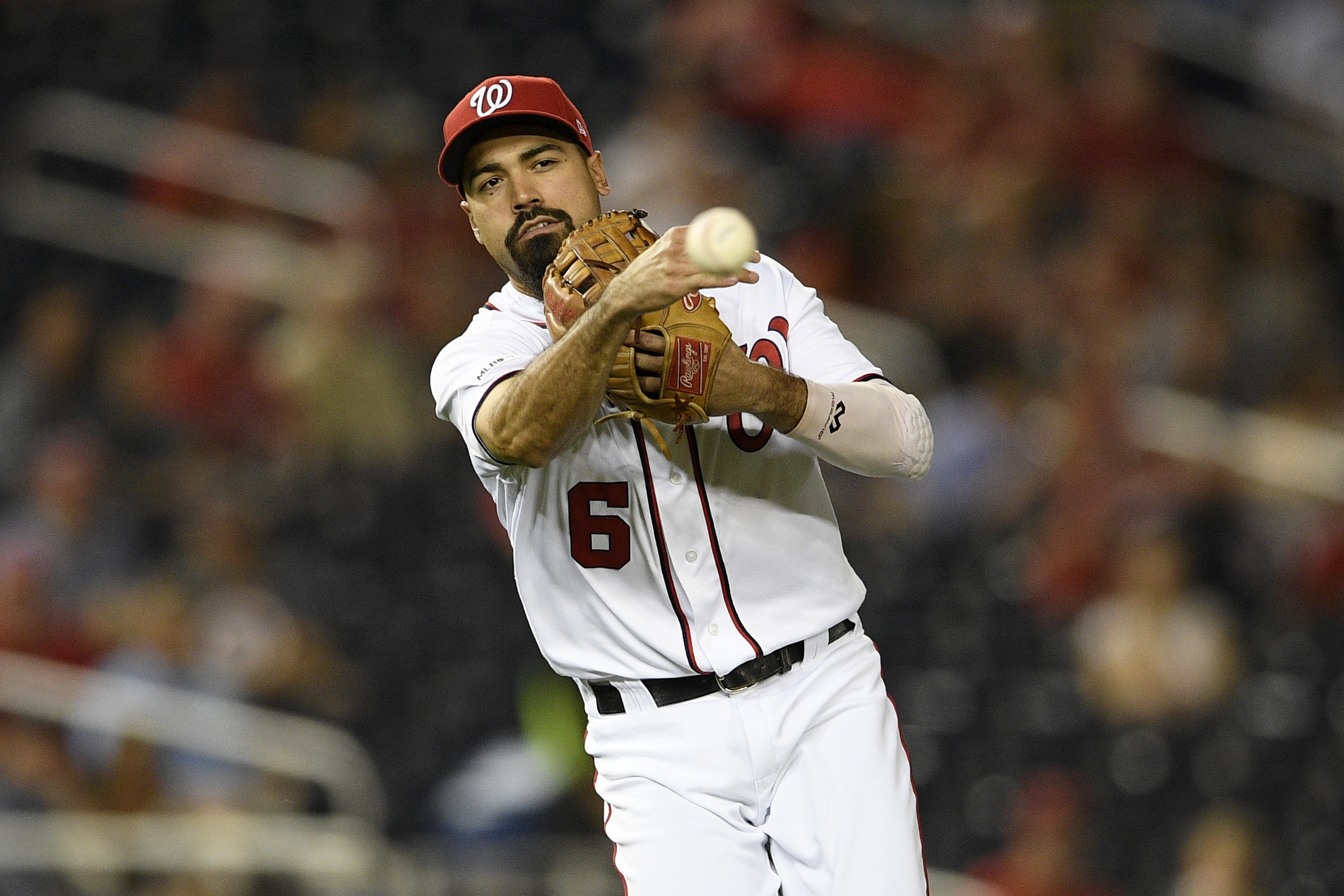 Nats' 'magician' Rendon ready for another charmed season - WTOP News