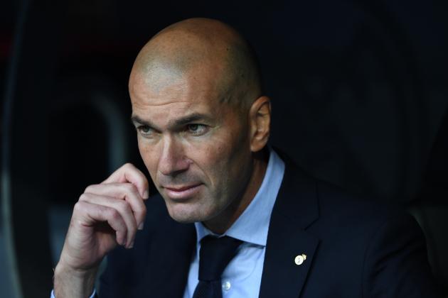 MADRID, SPAIN - OCTOBER 01: Real Madrid head coach Zinedine Zidane looks on prior to the UEFA Champions League group A match between Real Madrid and Club Brugge KV at Santiago Bernabeu on October 01, 2019 in Madrid, Spain. (Photo by Etsuo Hara/Getty Images)