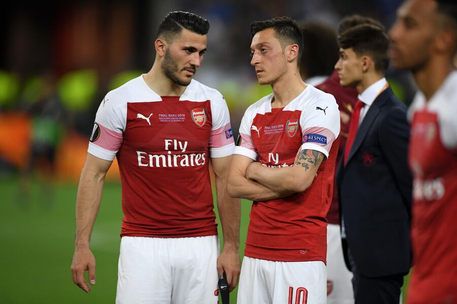 man pleads guilty to attempted robbery of arsenal s mesut ozil sead kolasinac bleacher report latest news videos and highlights