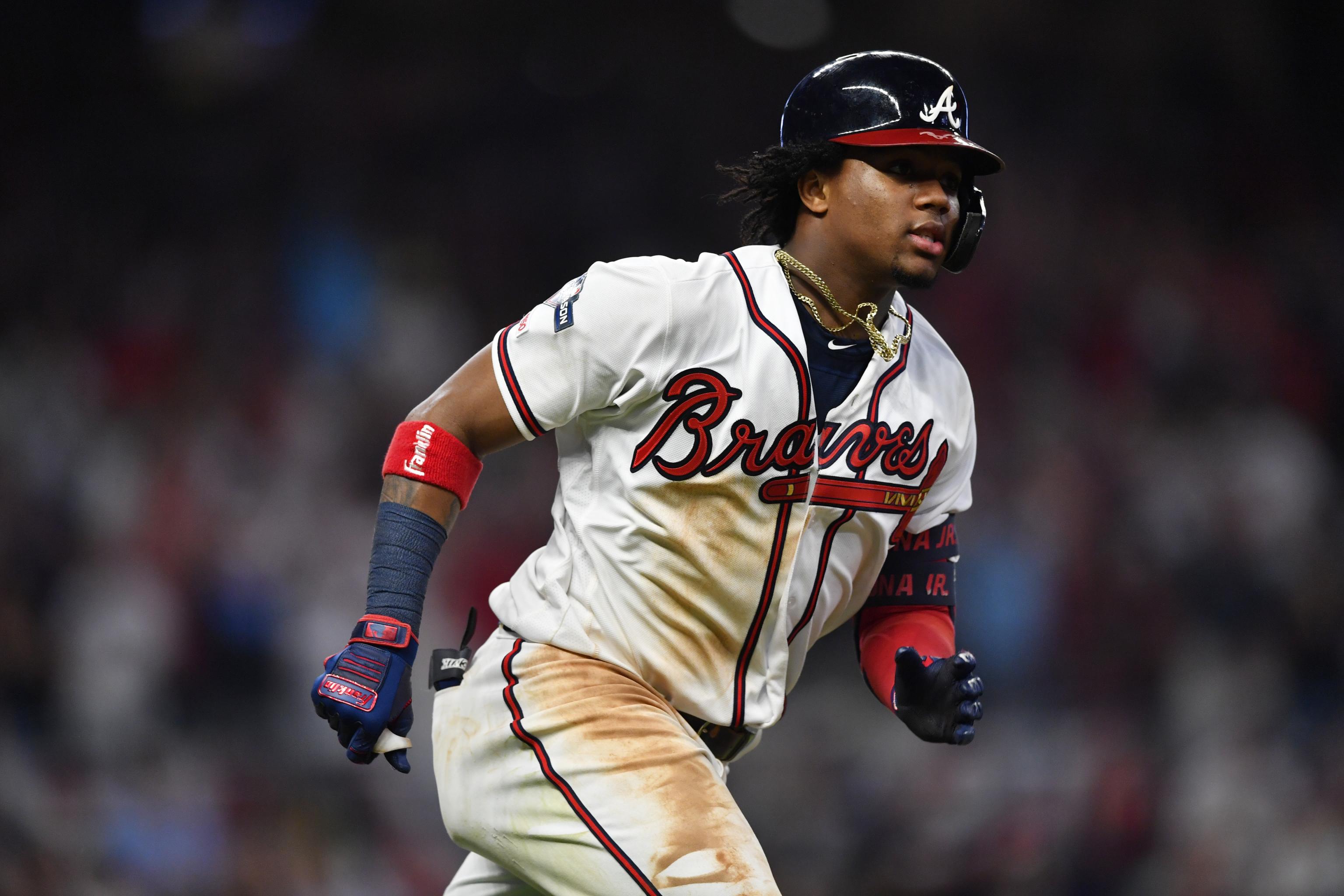 Braves' Acuña describes feelings for Freeman as 'nothing