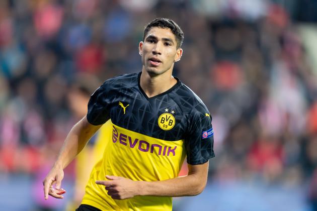 PRAGUE, CZECH REPUBLIC - OCTOBER 02: Achraf Hakimi of Borussia Dortmund celebrates after scoring his team's second goal during the UEFA Champions League group F match between Slavia Praha and Borussia Dortmund at Eden Stadium on October 2, 2019 in Prague, Czech Republic. (Photo by TF-Images/Getty Images)