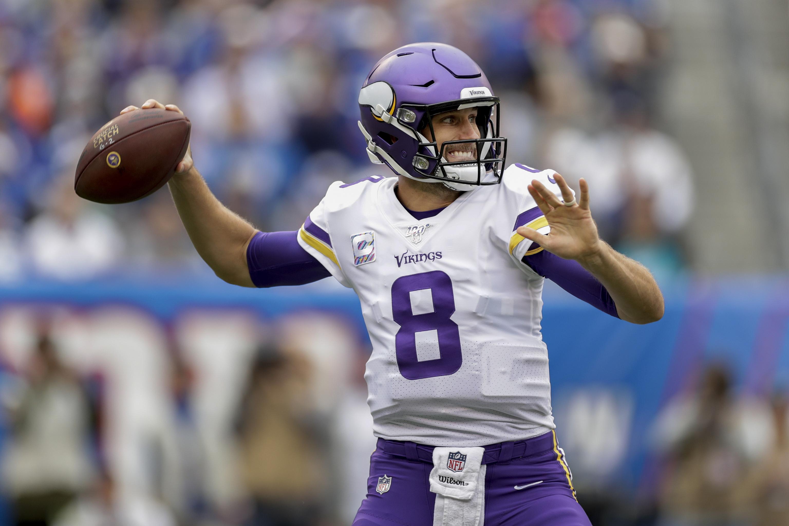 Kirk Cousins plays a round of golf with President Donald Trump