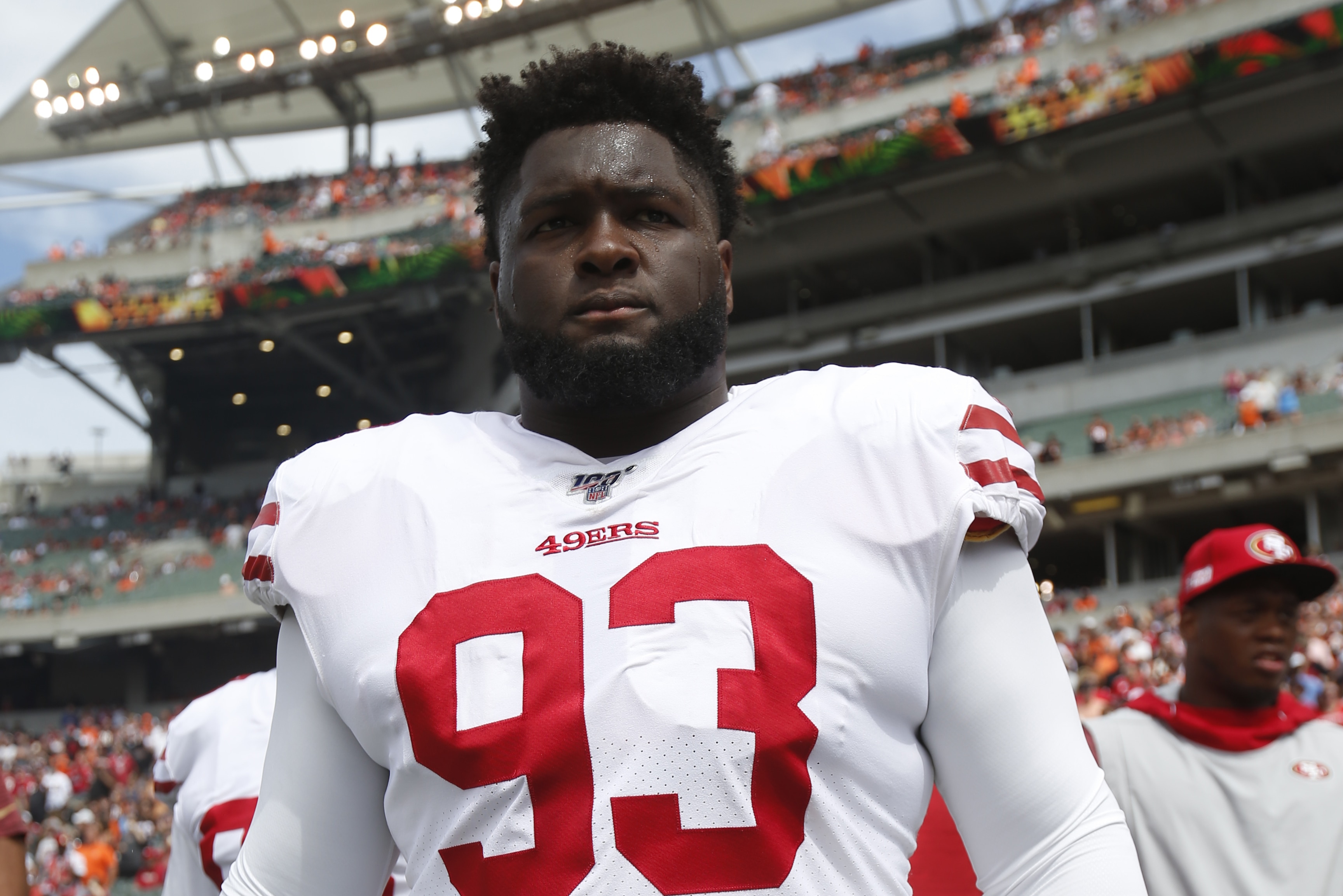 Video Watch 49ers Dj Jones Proposed To His Girlfriend